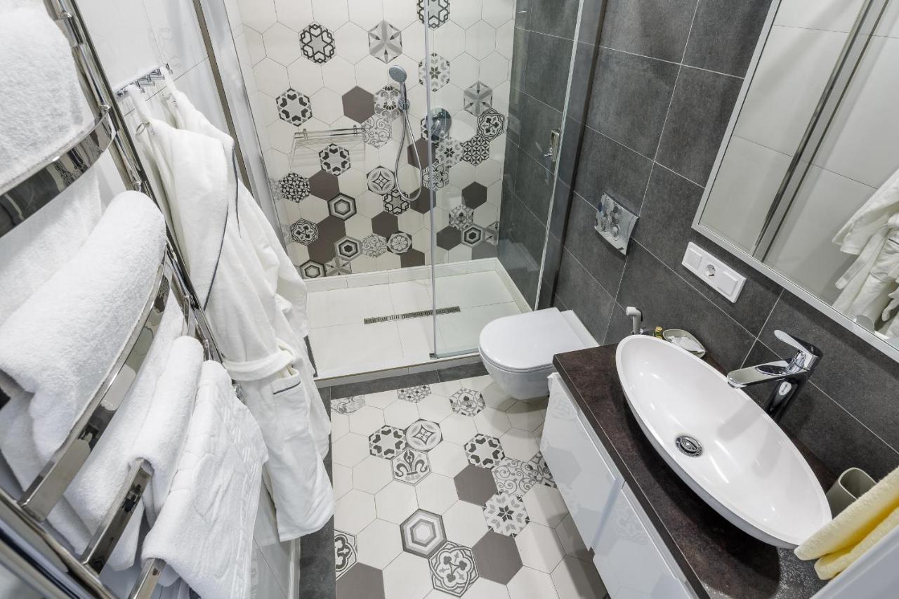 Palace View Apartments - 24 Kopernyka Str. Lviv Extérieur photo