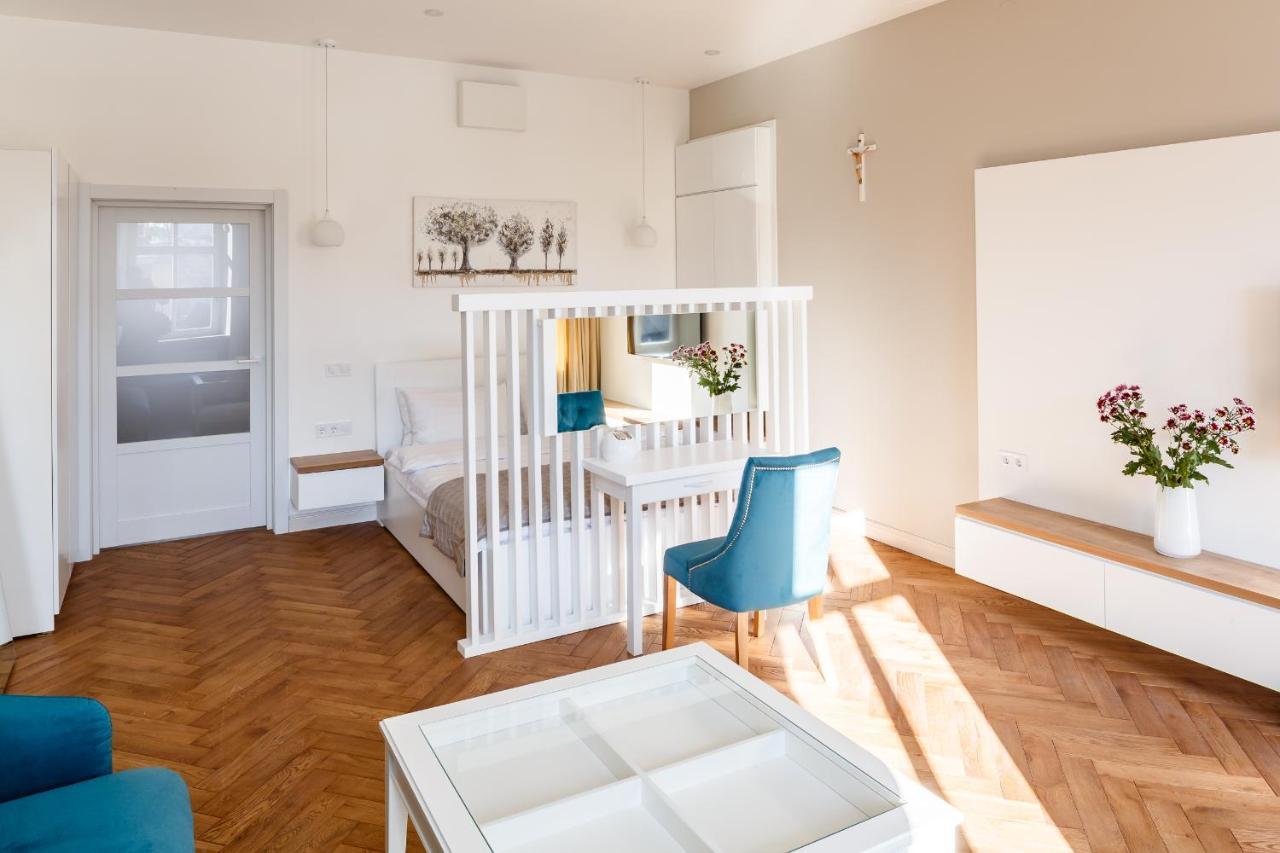 Palace View Apartments - 24 Kopernyka Str. Lviv Extérieur photo